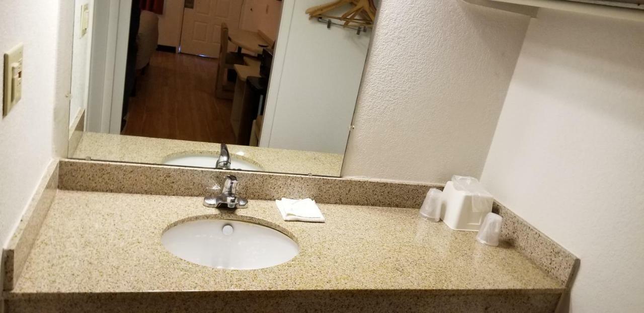 Fairbridge Inn Express لندن المظهر الخارجي الصورة