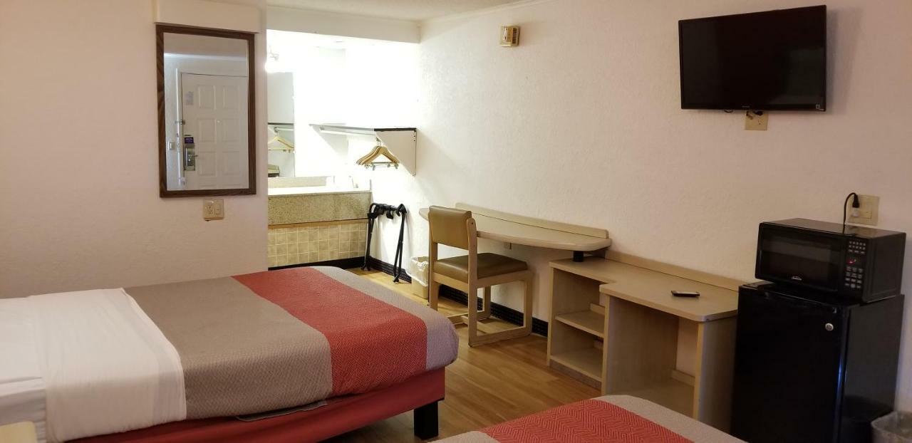 Fairbridge Inn Express لندن المظهر الخارجي الصورة